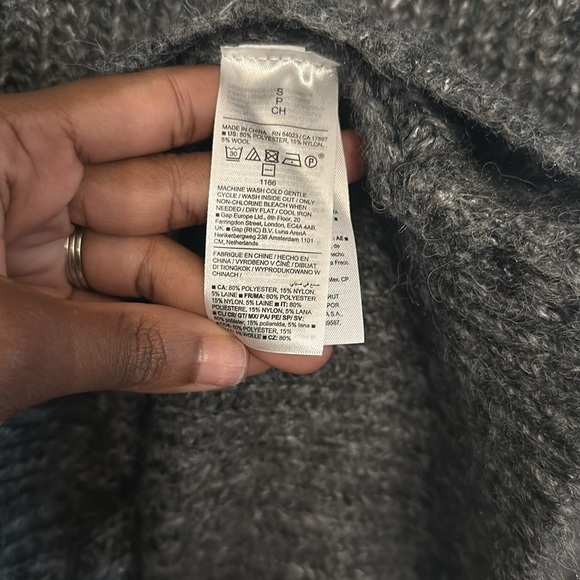 OLD NAVY SWEATER TUNIC. - Picture 4 of 5